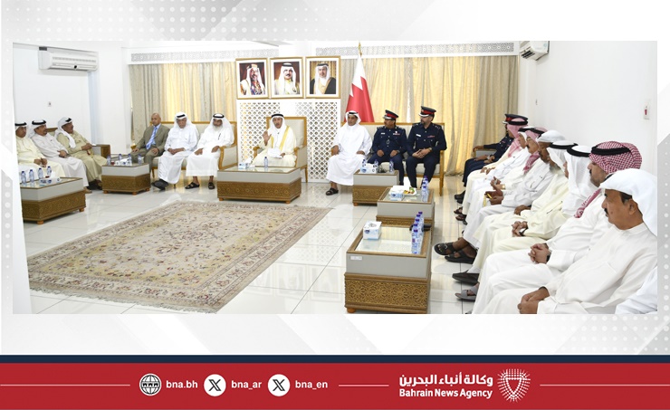 محافظ المحرق يشيد بدور رجال الشرطة بتيسير عودة الطلبة إلى المدارس